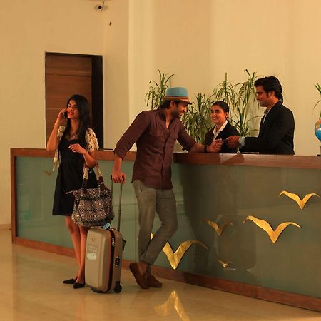Palm Green Club Resort Jetalpur Exterior foto